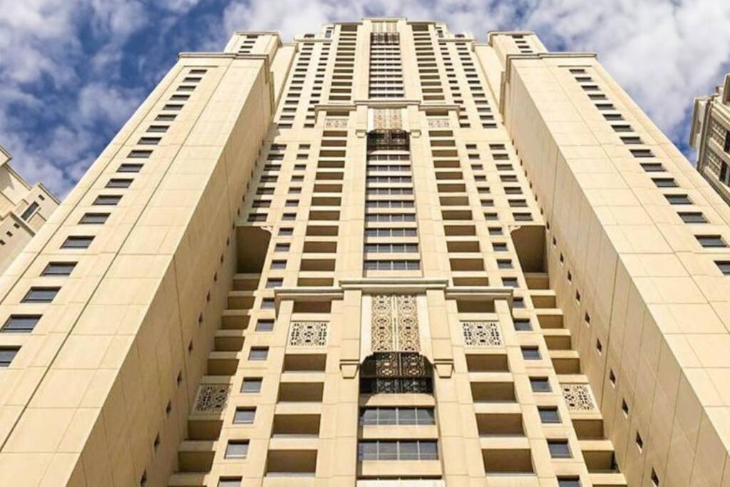 Luxury Beachfront 2 Bedroom In Jbr With Palm & Sea View *